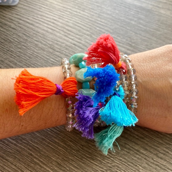 Boho bracelet with tangerine and melon tassel.  One size - Picture 3 of 3